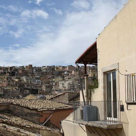 La Corte Di Ibla Рагуза Экстерьер фото