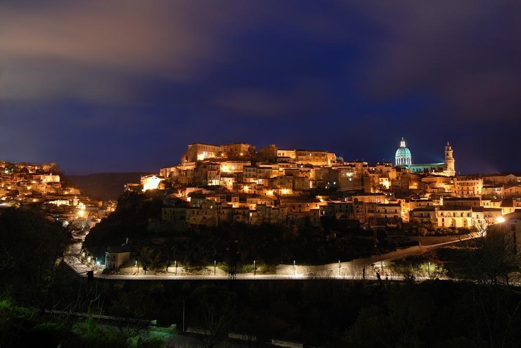 La Corte Di Ibla Рагуза Экстерьер фото