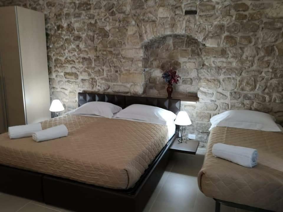 La Corte Di Ibla Рагуза Экстерьер фото